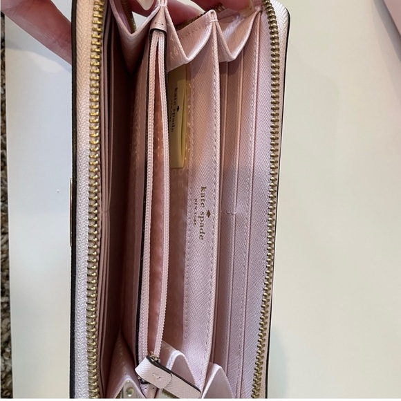 Pink Kate Spade ♠️ Wallet - Picture 2 of 2